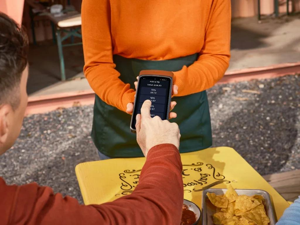 Handheld POS tip selection screen